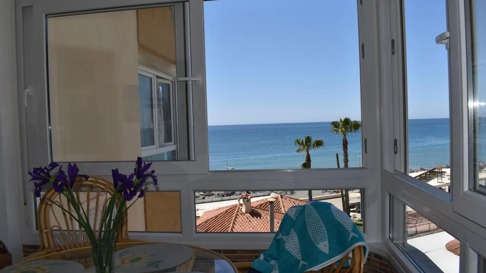 Apartamento Fantastic Studio - Beachfront Torrox 0*,  España